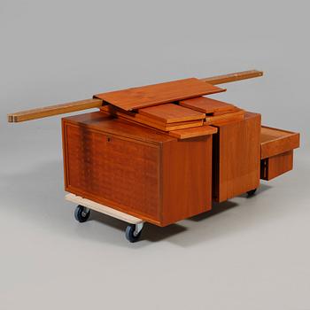 HYLLSYSTEM, "Royal system", Paul Cadovius, Danmark, 1900-talets tredje kvartal.