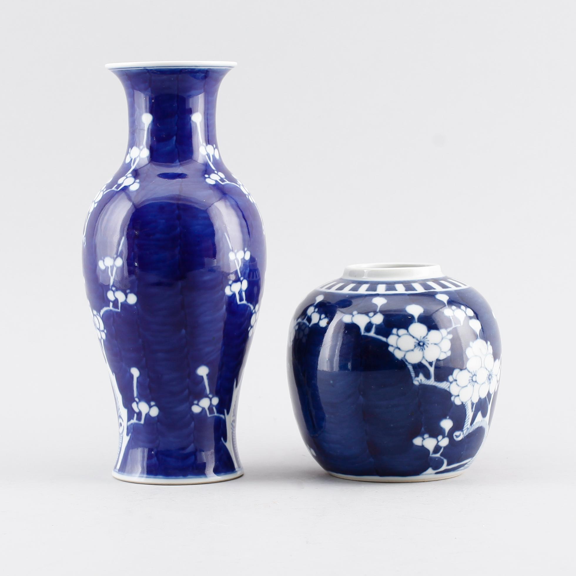 VAS OCH BOJAN, porslin, orientaliska, 1900-tal.