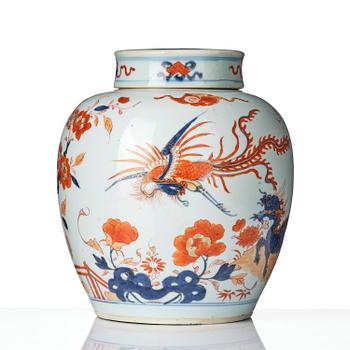 Bojan med lock, porslin. Qingdynastin, 1700-tal.