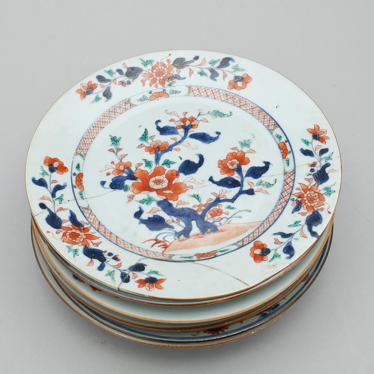 TALLRIKAR, 9 st, porslin, Kina/Japan. 1700-tal.