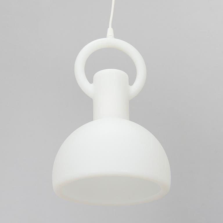 Eero Aarnio, kattovalaisin, "Ring", Melaja Oy 2009.