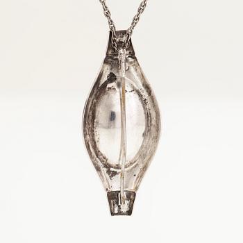 Elis Kauppi, a silver pendant/brooch. Kupittaan Kulta, Turku 1960. With sterling silver chain.