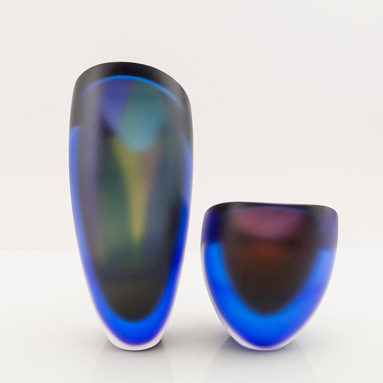 Göran Wärff, a pair of glass vases.