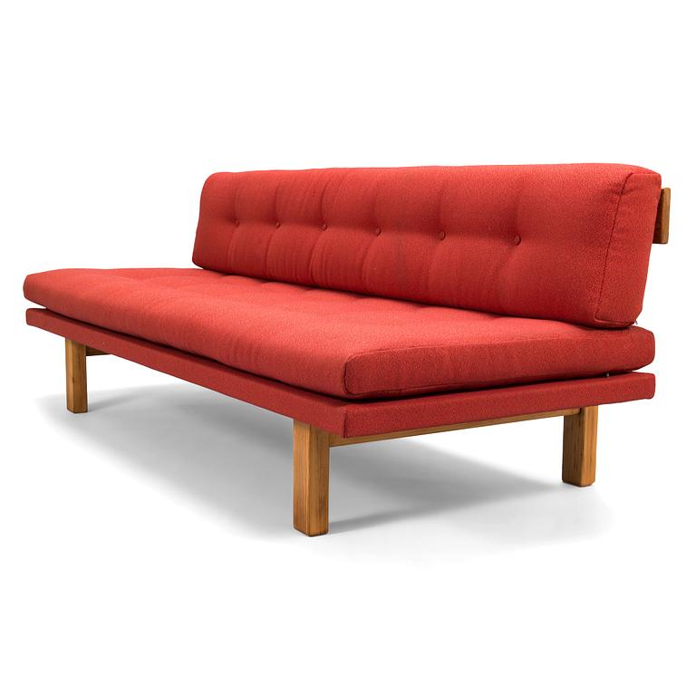 Carl Gustaf Hiort af Ornäs, A 1950s 'Pajatso' sofa for Puunveisto Oy - Wood work Ltd.