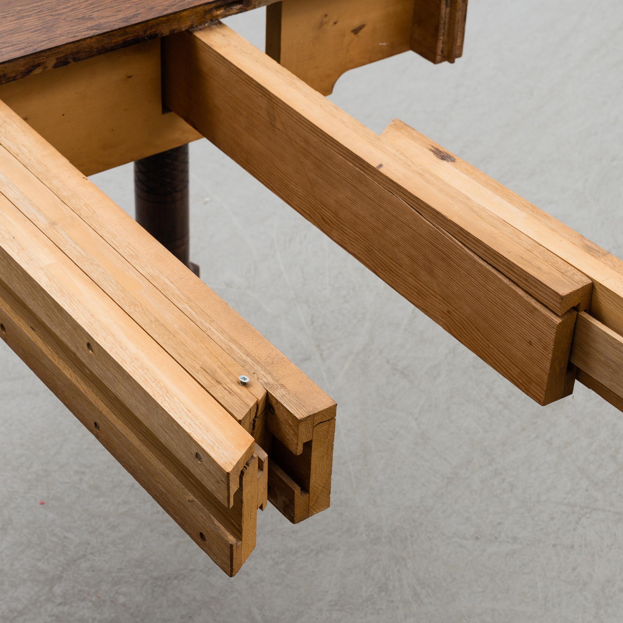 an early 20th century table.