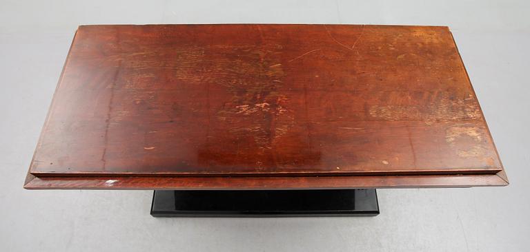 KONSOLBORD, Karl Johan, 1800-talets mitt.
