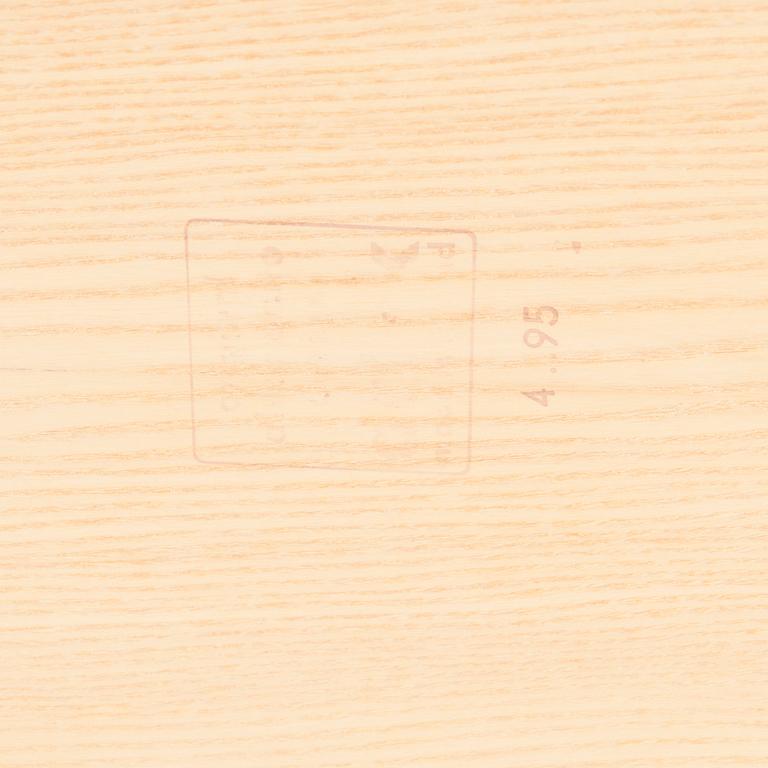 BORD, modell MX800c, Alvar Aalto, Artek 1900-talets slut.