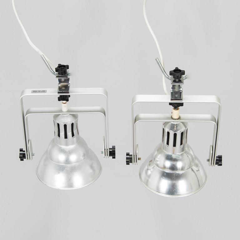 Yrjö Kukkapuro, spottivalaisimia, 2 kpl, malli 100, Haimi Oy 1970.