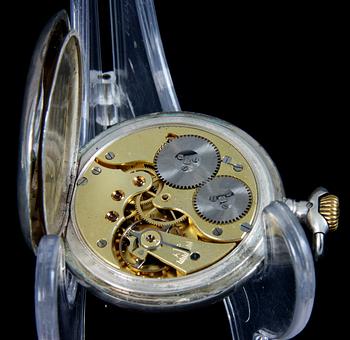 FICKUR, 2 st, låghaltigt silver, "Remontoir Ancre" samt "International Watch Co Schaffahusen". 1900-tal.