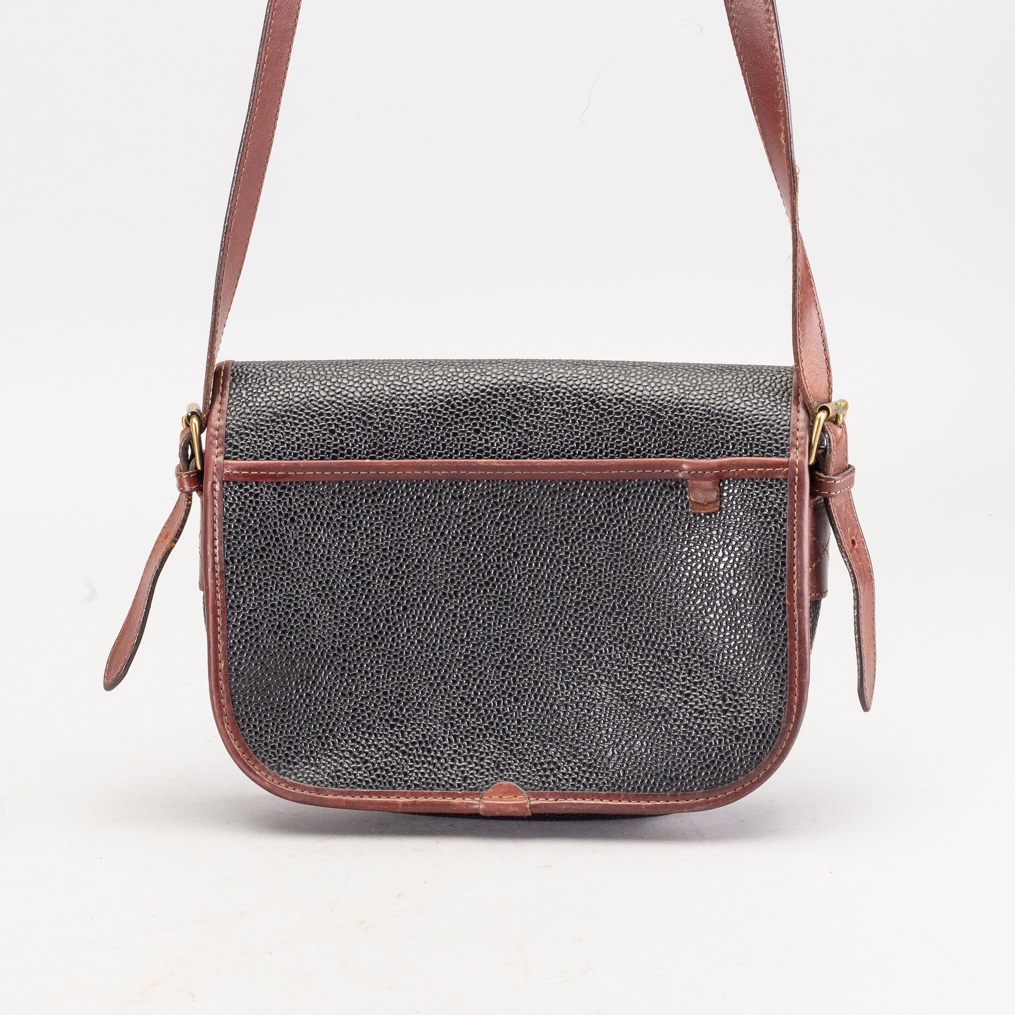 A Mulberry scotchgrain bag.