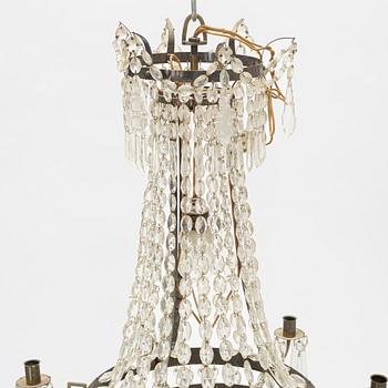 Ljuskrona, empirestil, 1900-talets första hälft.