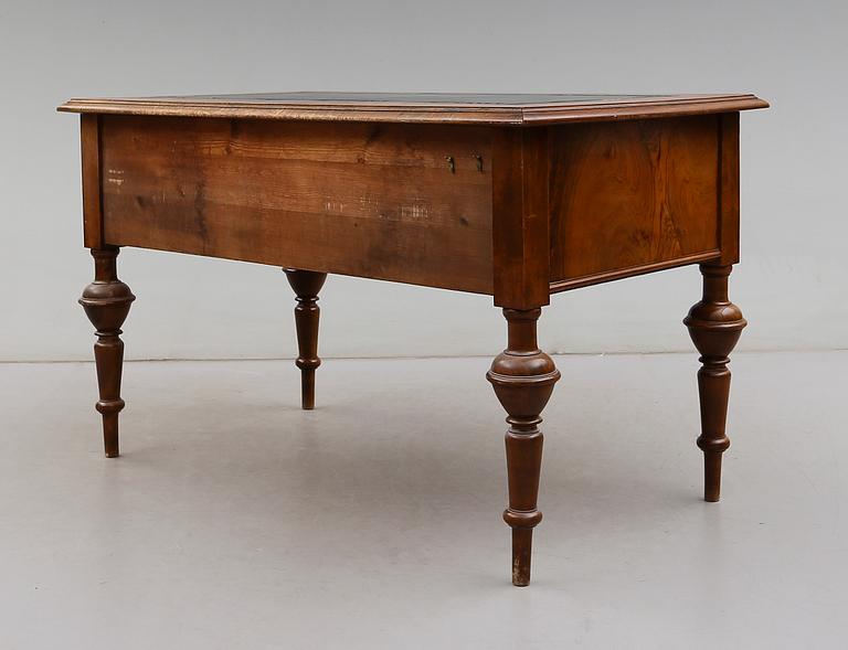 SKRIVBORD, 1800-talets andra hälft.