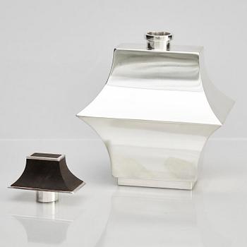 Rolf Lindståhl, a sterling silver bottle with lid, Stockholm 1988.