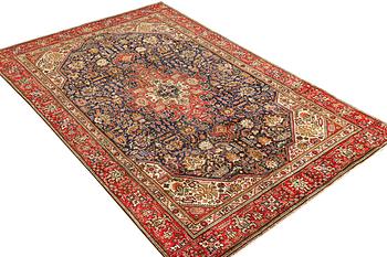 Carpet, Tabriz, approx. 293 x 186 cm.