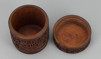 DOSA MED LOCK,  bambu, Kina 1800-tal.