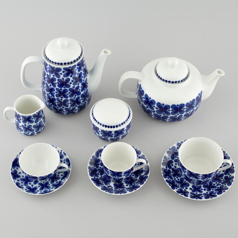 40 pieces of porcelain tableware by Marianne Westman, model "Mon Ami", for Rörstrand.