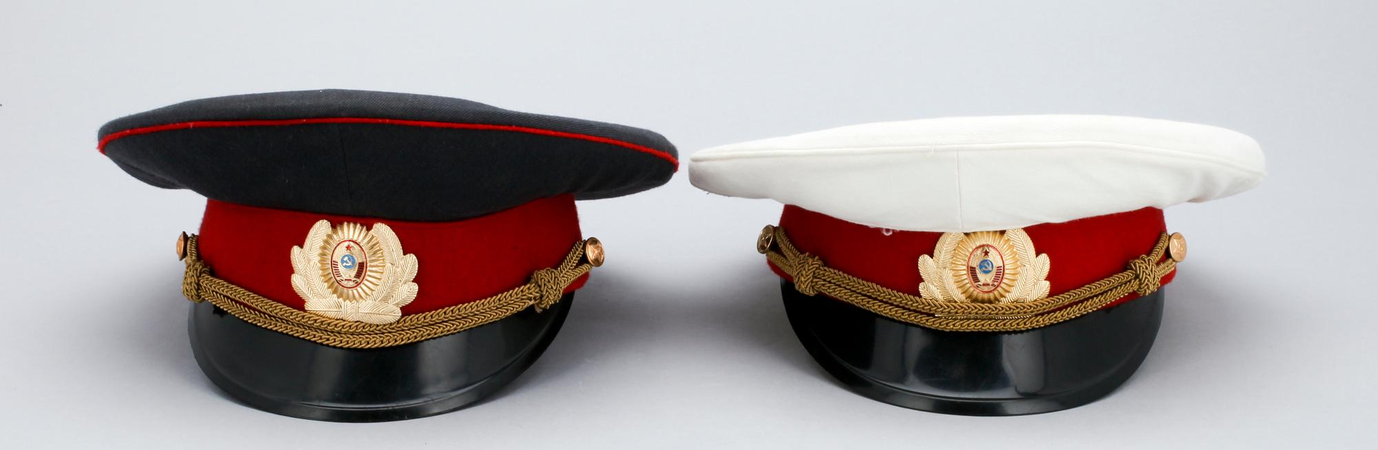 POLISENS SKÄRMMÖSSOR, 2 st, Ladoga, Sovjet 1970-80-tal.