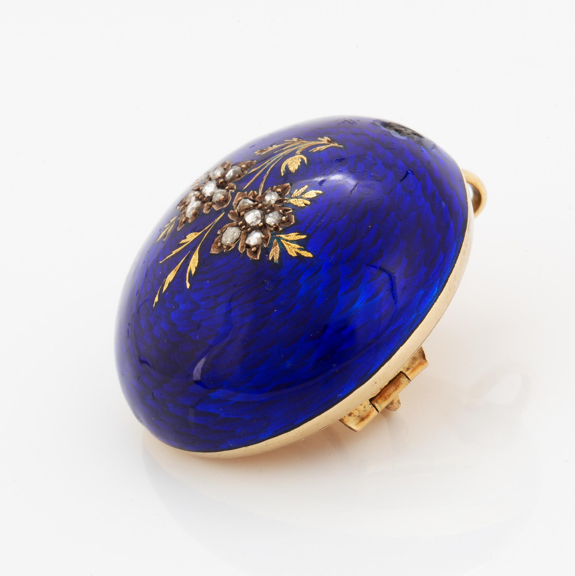 Brosch/hänge, himmelsblå emalj med rosenslipade diamanter. 1800-tal.