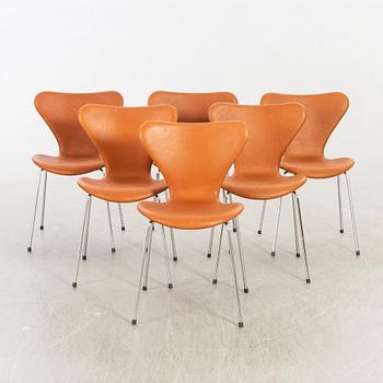 Arne Jacobsen a set of six Sjuan chairs, for Fritz Hansen Denmark, later part of the 20th century.