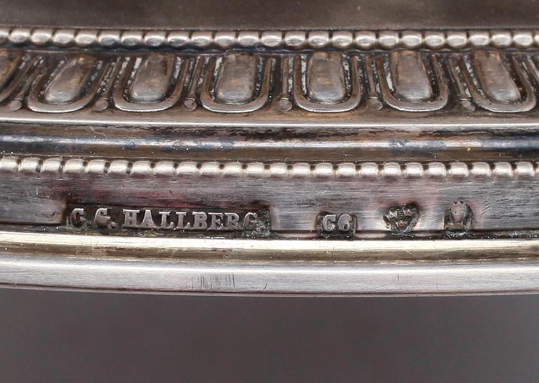 SKÅL PÅ FOT, silver, CG Hallberg, Stockholm 1885. Vikt ca 208 gram.