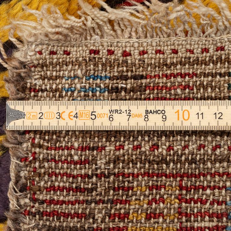 A Sultanhanı rug, Aksaray region, central Anatolia, c.. 160 x 136 cm.