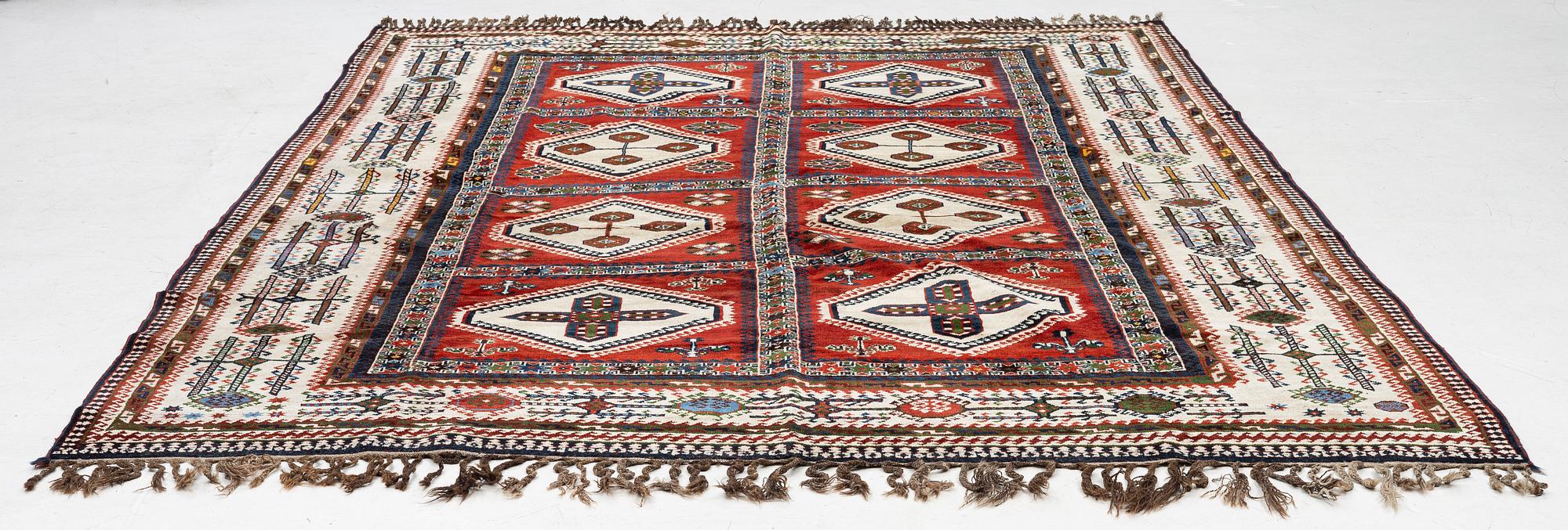 A carpet, Qashqai 'Shekarlou', approx. 300 x 226 cm.