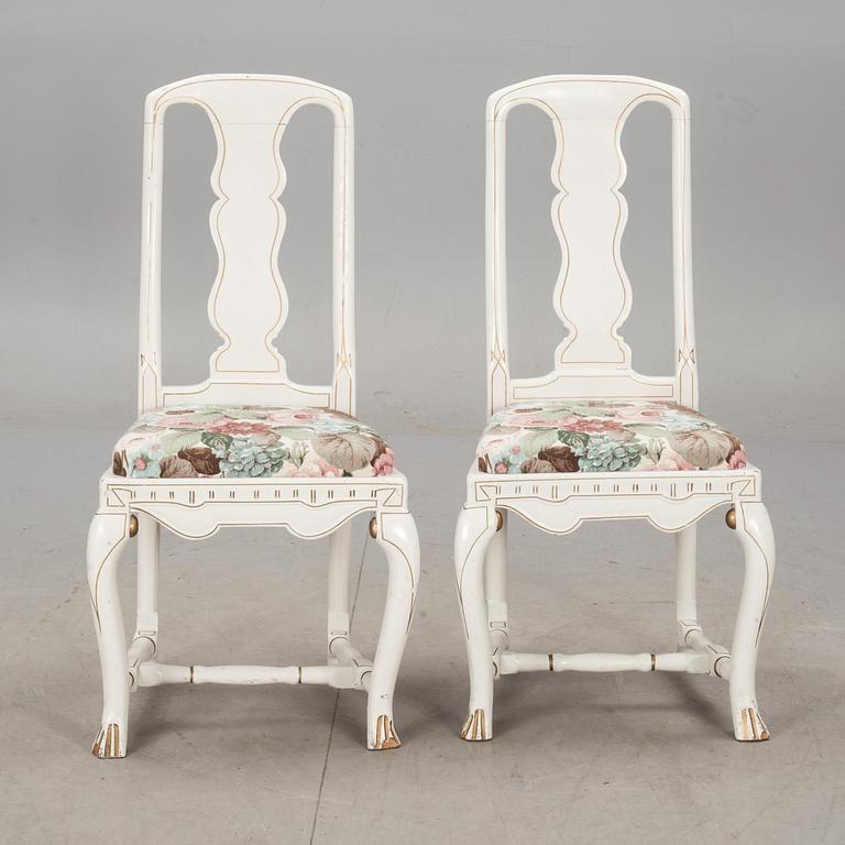 STOLAR, ett par, senbarockstil, 1800-talets första hälft.