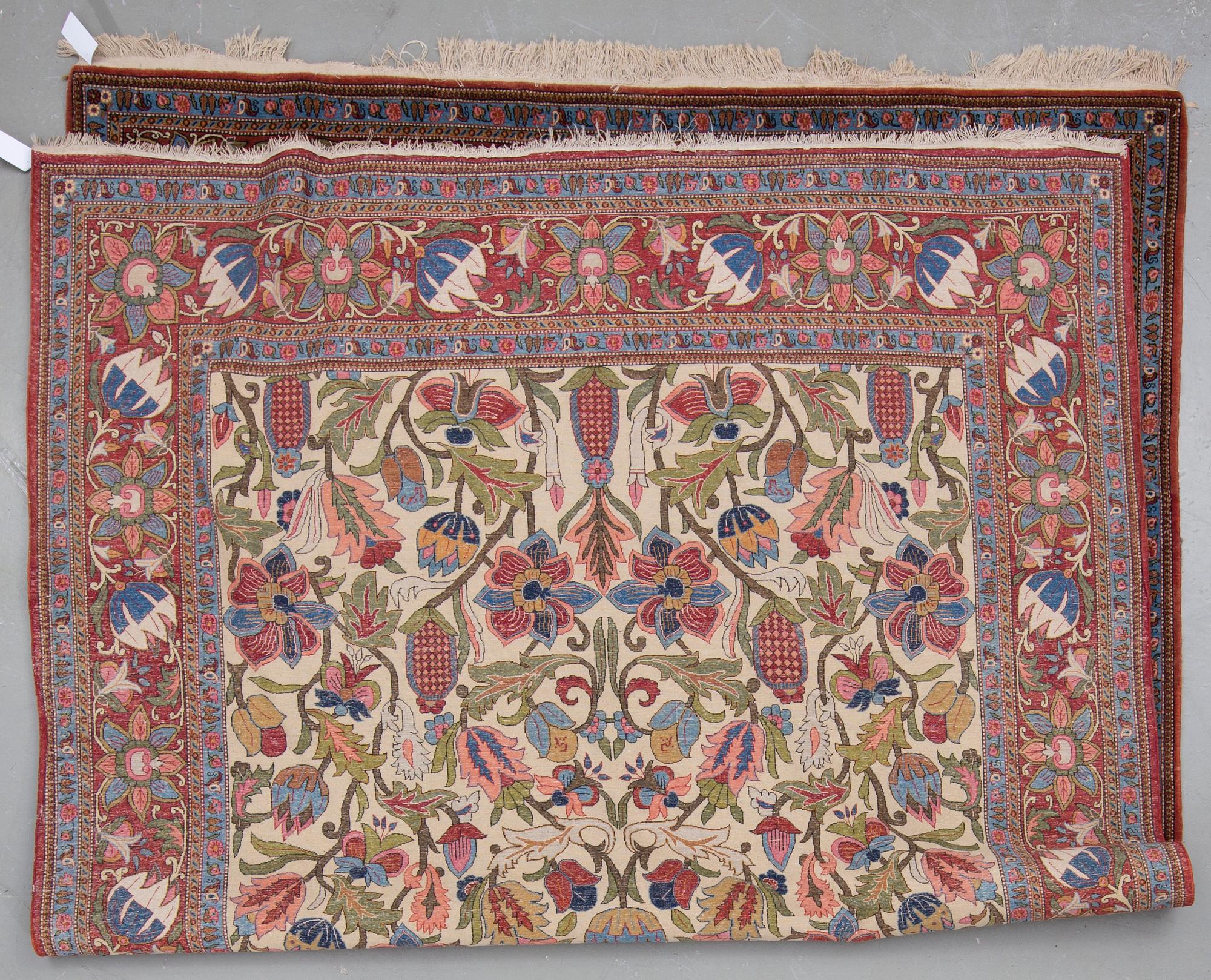 MATTA, orientalisk old. Ca 315x210 cm.
