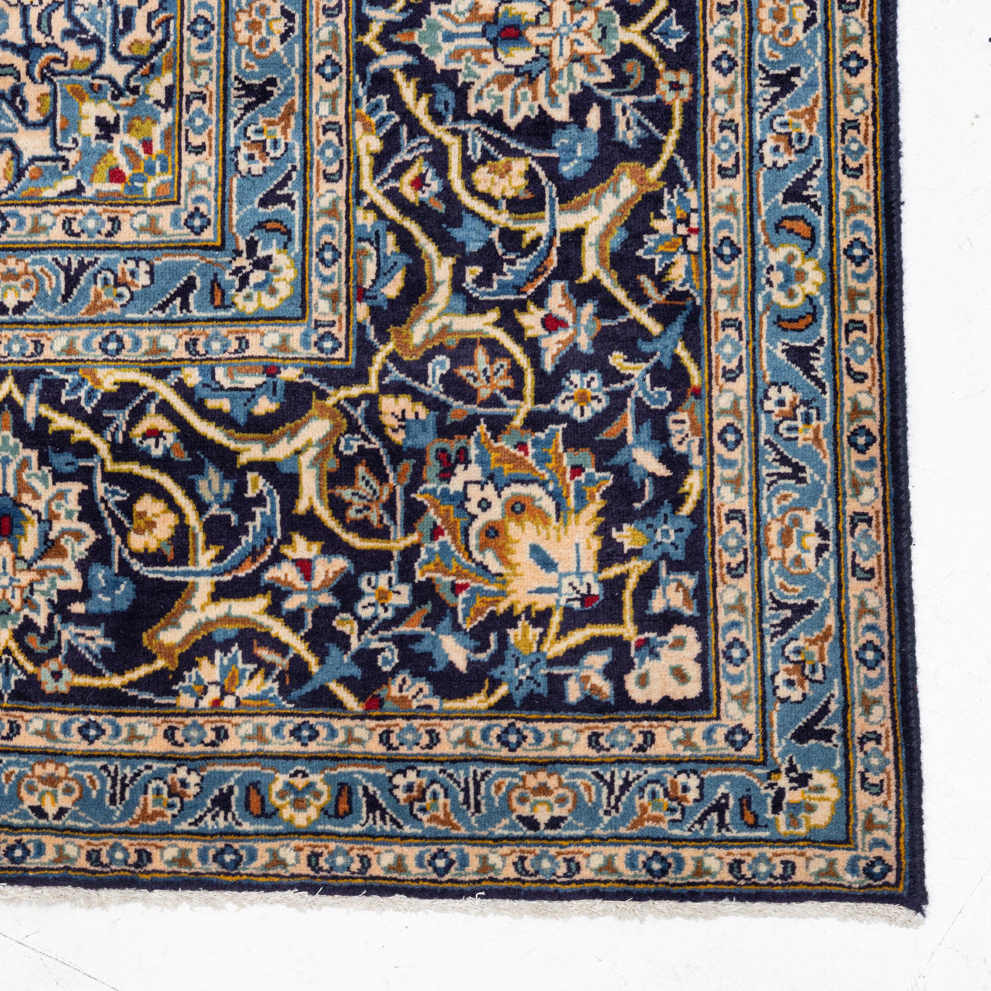 Matta, Keshan, ca 420 x 290 cm.