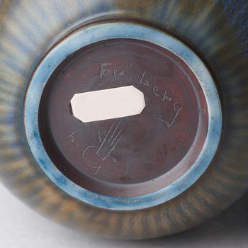 Berndt Friberg, a stoneware teapot and a bowl, Gustavsberg studio, Sweden 1960.