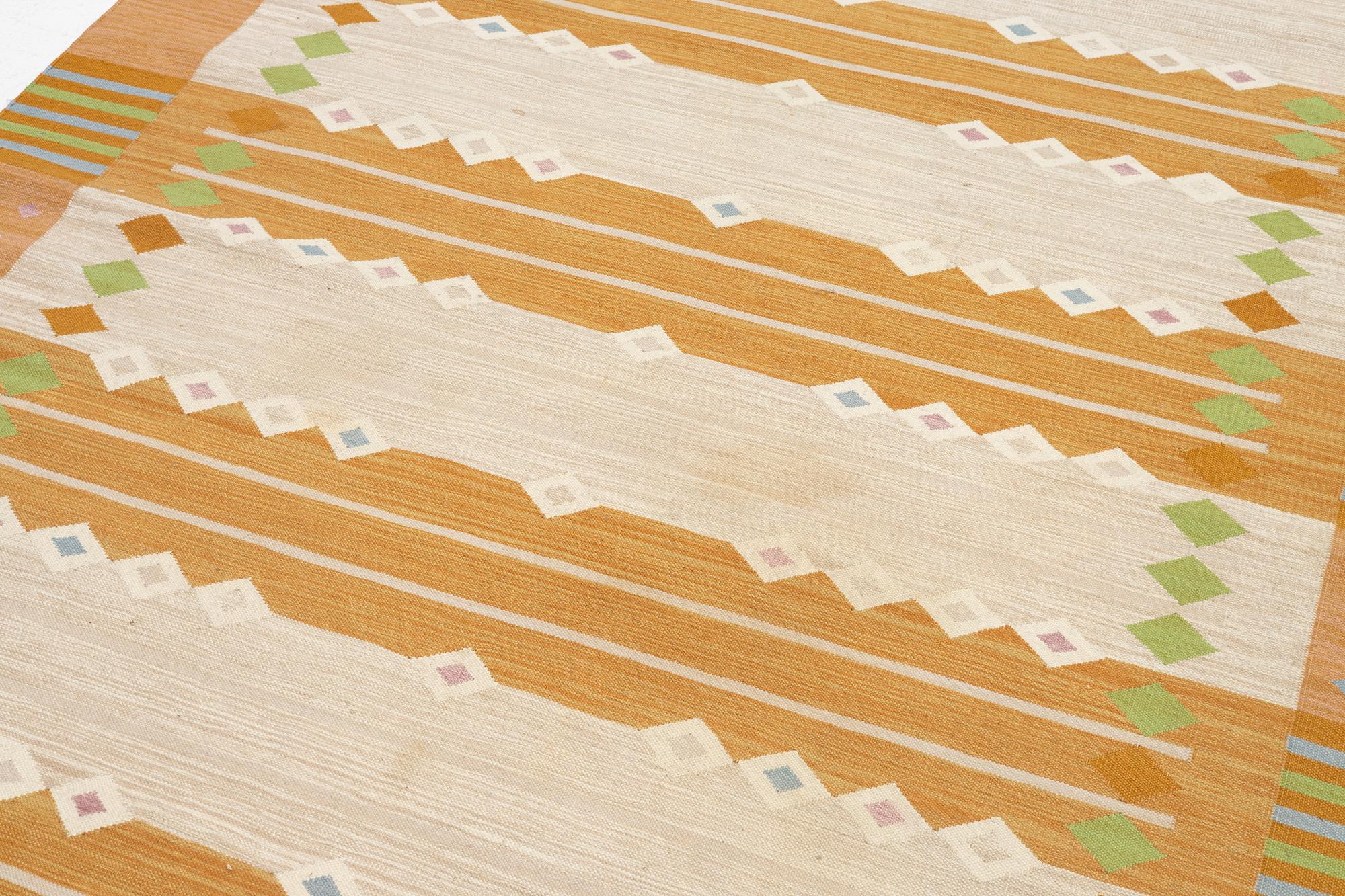 A flat weave carpet, signed Å, Axeco made in India, c. 280 x 196 cm.