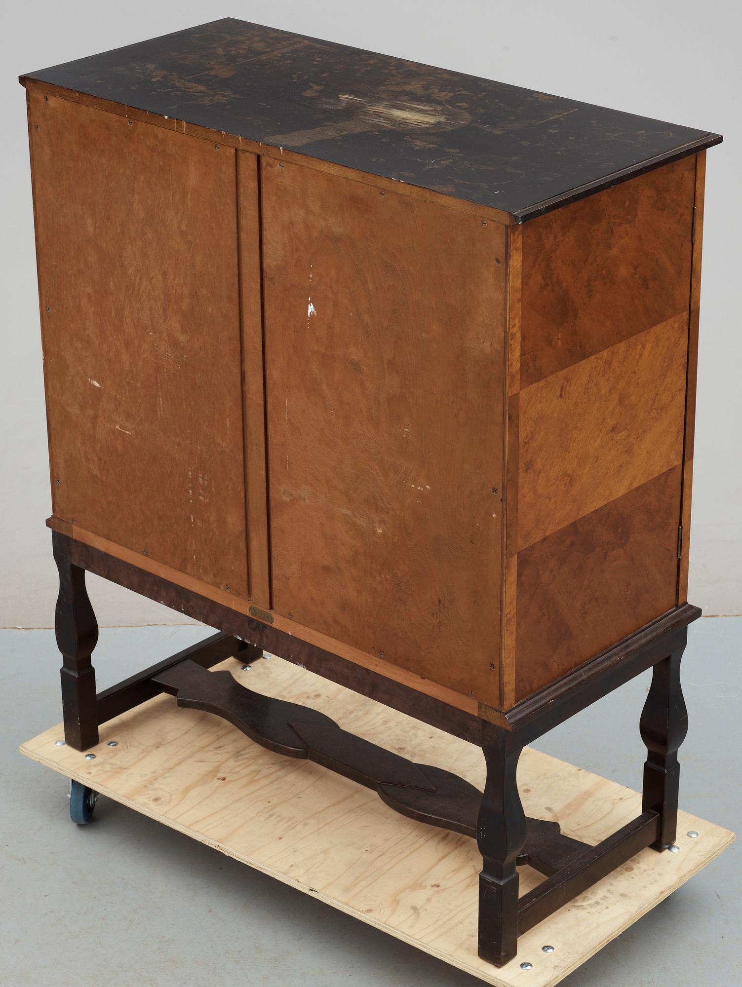 SKÅP, "Haga", Carl Malmsten, Nordiska Kompaniet, 1920-tal.