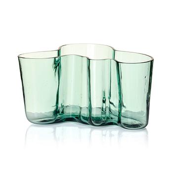 120. Alvar Aalto, a glass vase, model 9750, Karhula Glassworks, Finland 1937-49.
