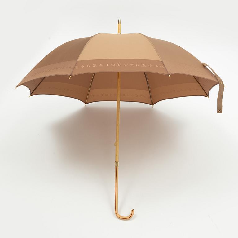 Louis Vuitton, umbrella.