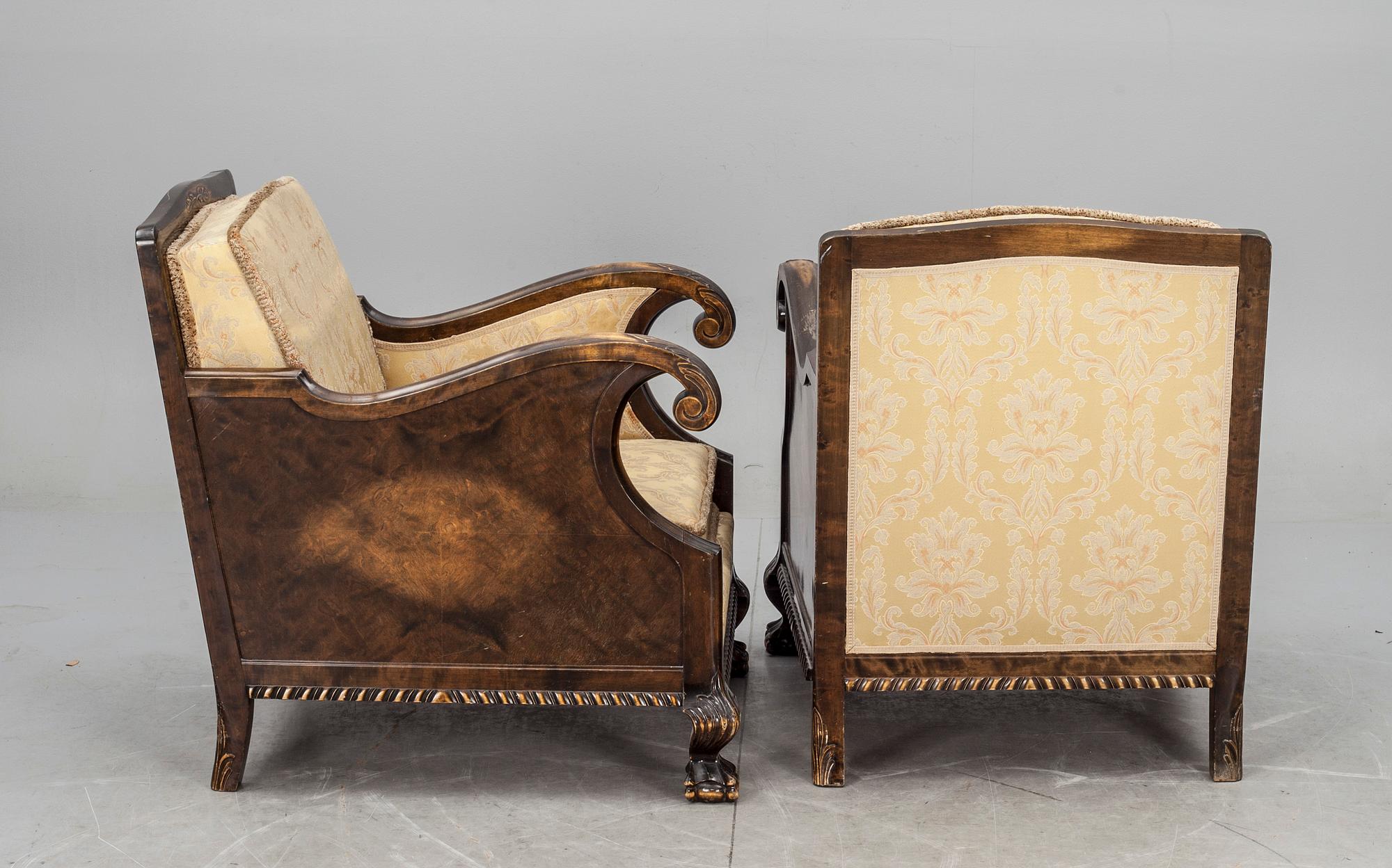 FÅTÖLJER, Chippendalestil. 1900-talets första hälft.