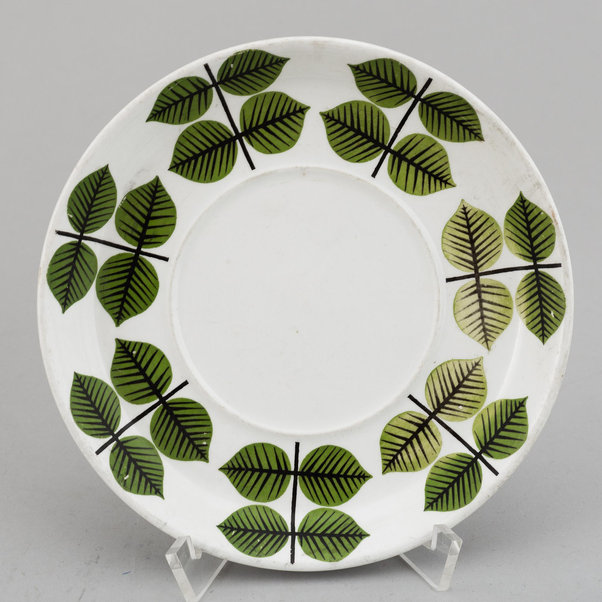 STIG LINDBERG, a 15 piece part service, 'Berså', Gustavsberg.