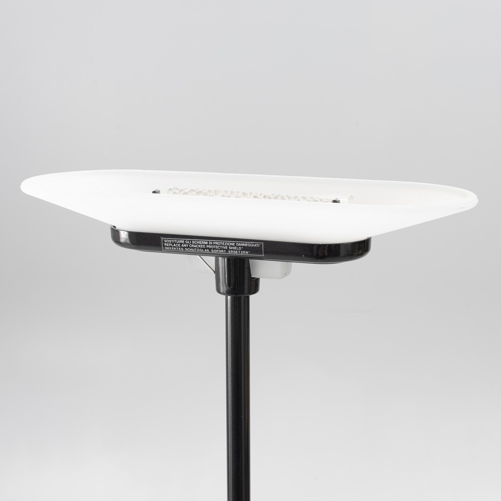 P.King, S.Miranda & G.Arnaldi, golvlampa, "Jill", Arteluce, 1900-talets slut.