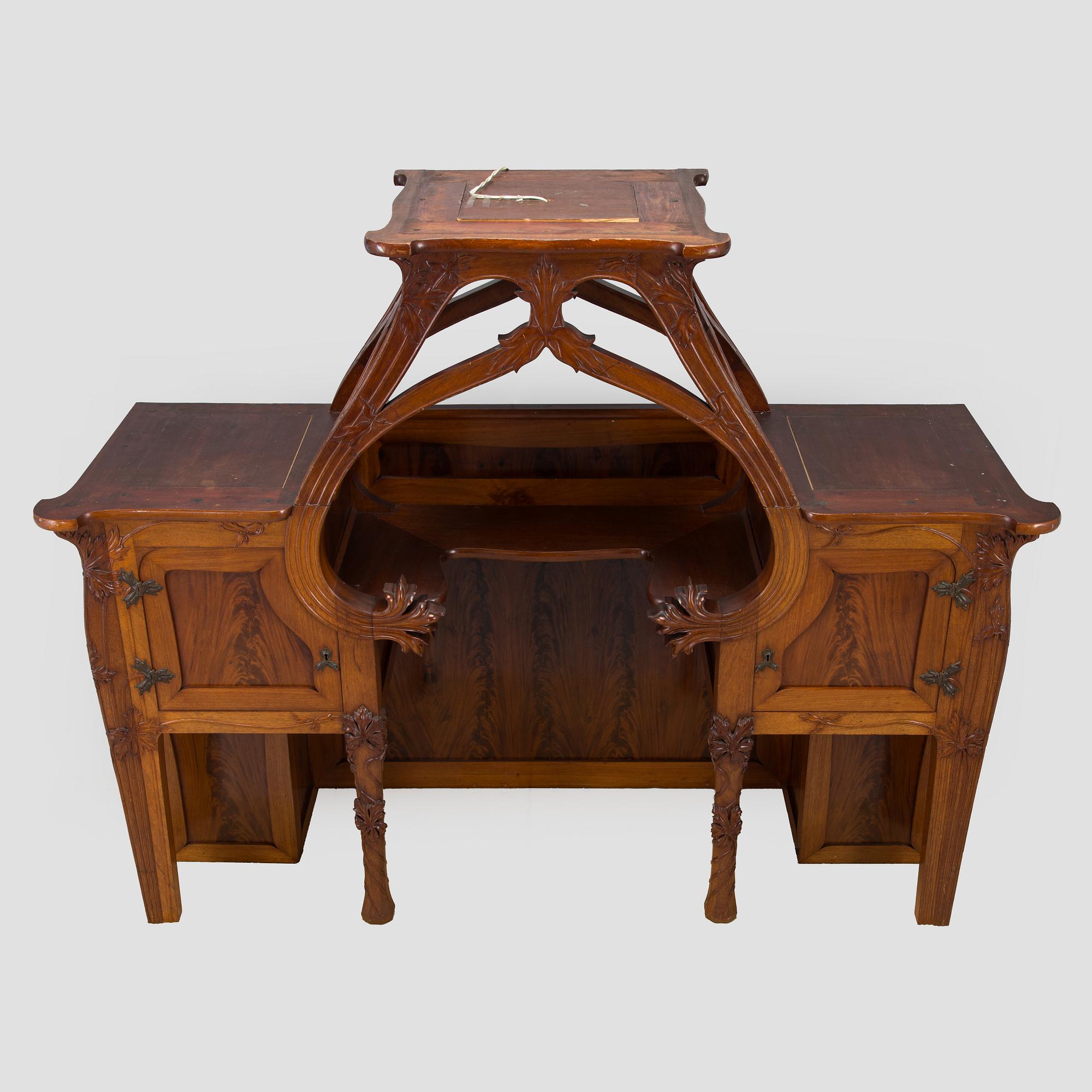 Karl Tirén, Senkki, A.B Naeslunds Möbelfabrik, Uumaja, n. 1901. Jugend.