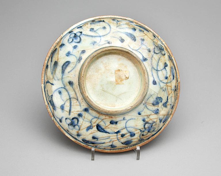 SKÅL, keramik, Persien, trol 1600-tal.