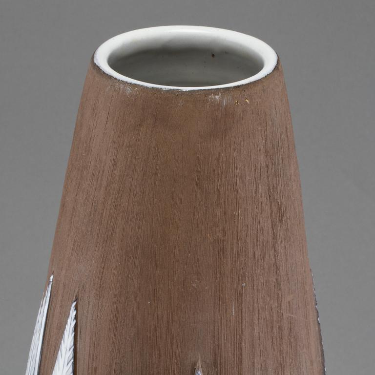 GOLVVAS, stengods, "Paprika", Anna-Lisa Thomson, Upsala Ekeby, i produktion 1951-1969.