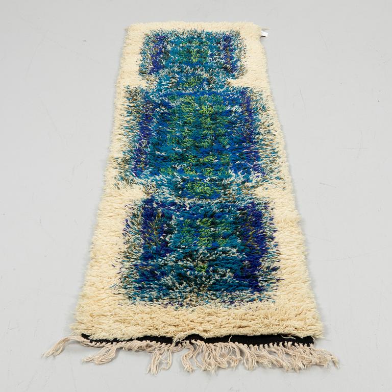 Terttu Tomero, Ryamatta, Oy Neovius Ab. Finland, 200 x 62 cm.
