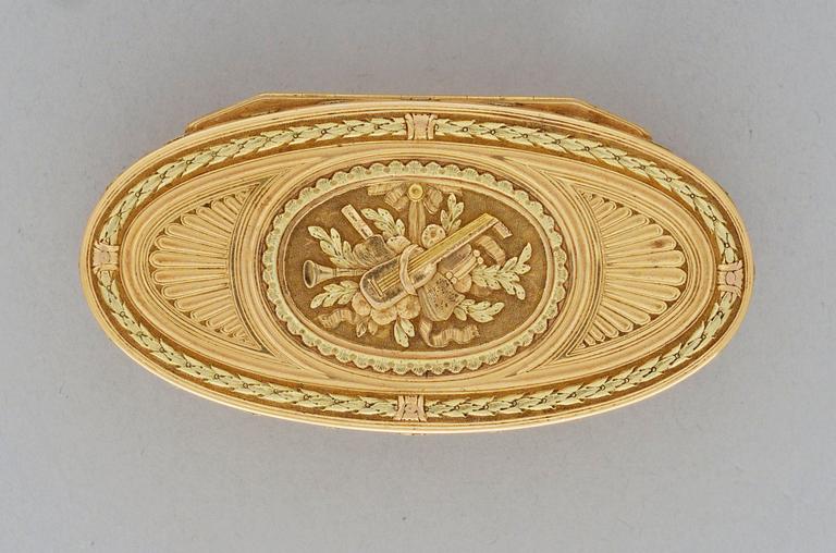 DOSA, guld 20k, en deux couleurs, oläslig mästarstämpel, Paris, kontrollör Julien Alaterre 1768-1774.