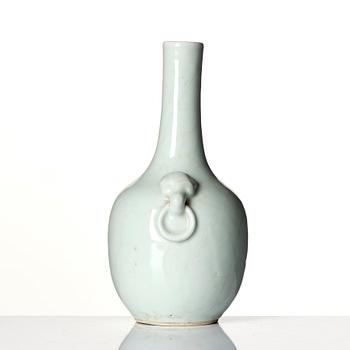 Vase, ge-glasyr. Qingdynastin, 1800-tal.