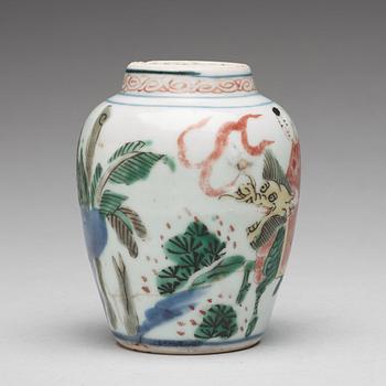 A small wucai Transitional jar, 17th Century.