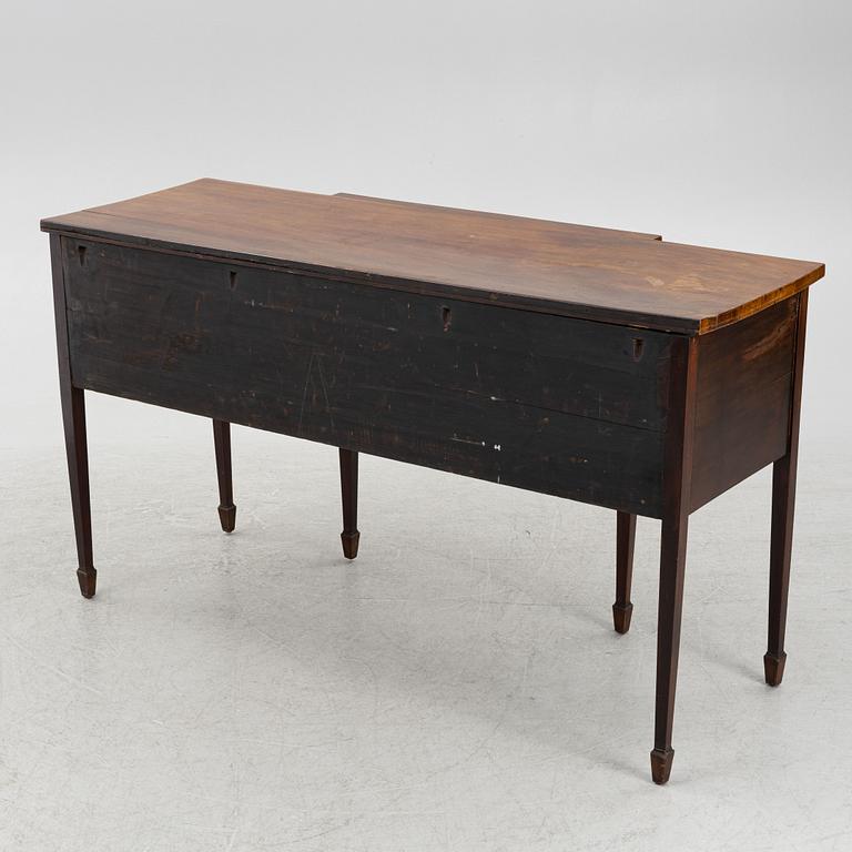 A mahogany-veneered sideboard, England, around 1900.