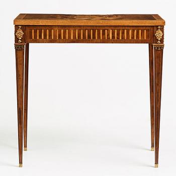 SPELBORD, Stockholmsarbete 1700-talets slut, Gustavianskt.