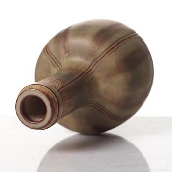 Wilhelm Kåge, a 'Farsta' stoneware vase, Gustavsberg studio 1950.