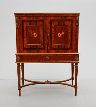 BARSKÅP, gustaviansk stil, 1900-talets mitt.