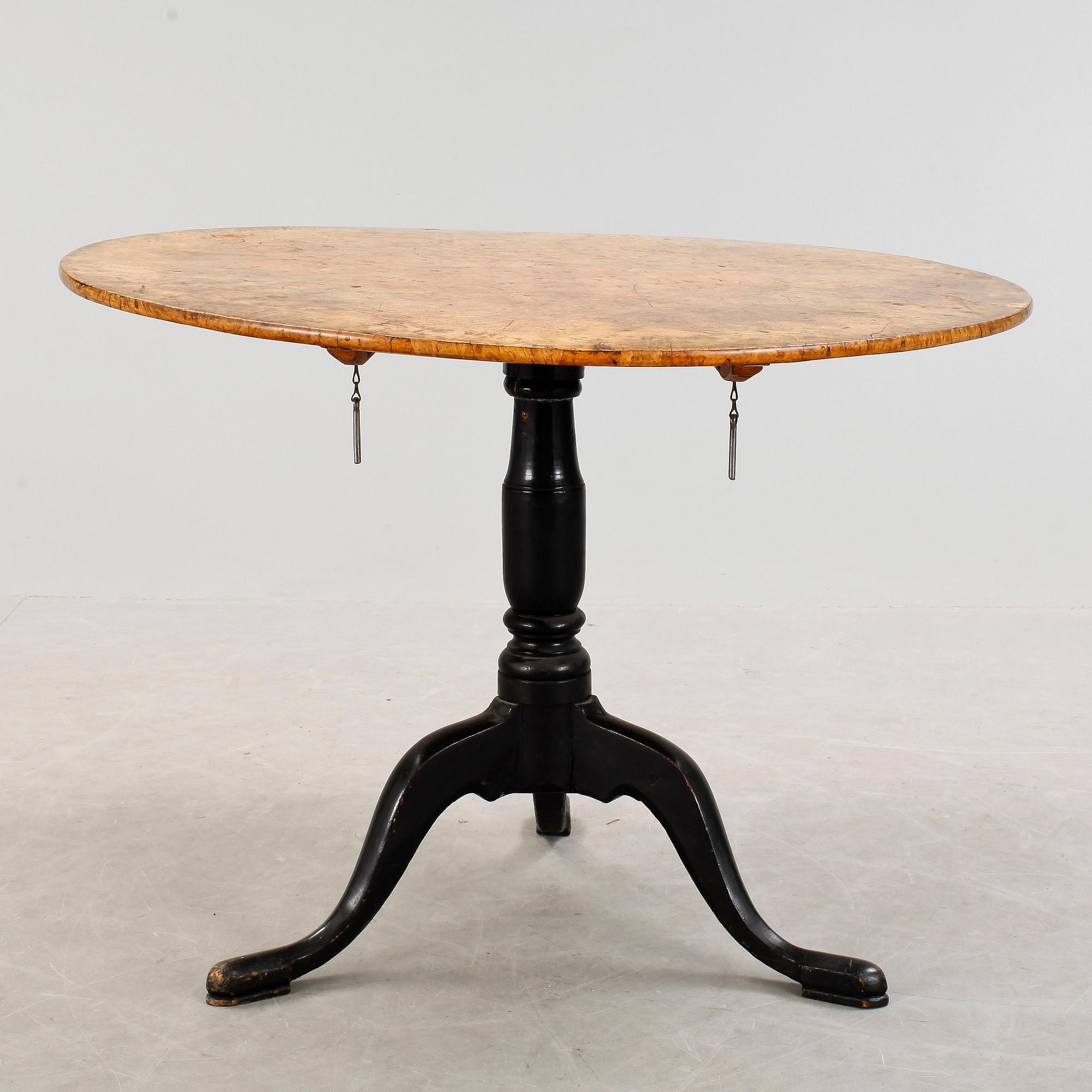 FÄLLBORD, 1800-talets första hälft.