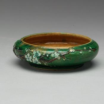 PENSELBAD, biskviporslin. Qingdynastin, Kangxi (1662-1722).